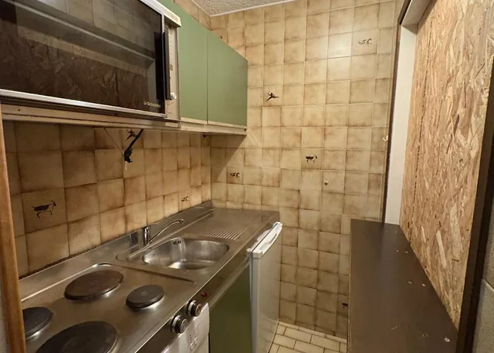 - Inout - 4 Beds Flat S-j10 Apartment